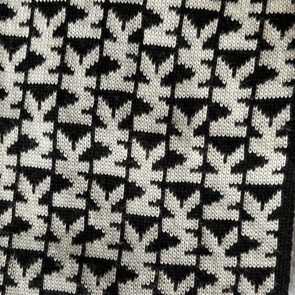 Michael Kors infinity scarf - Picture 2 of 3